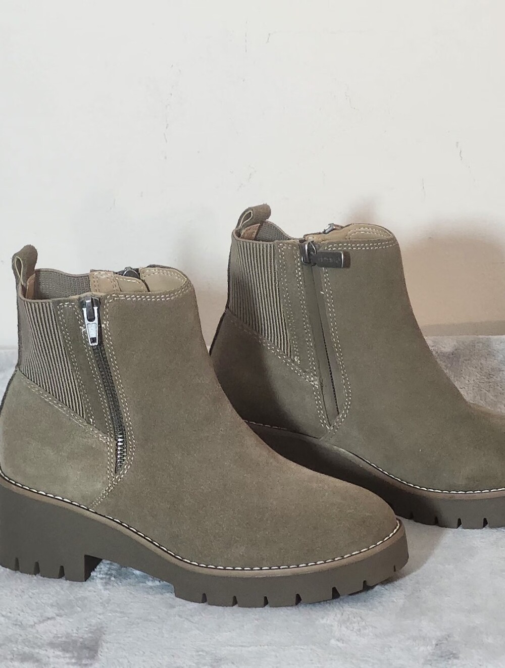 Blondo Damaris Waterproof Suede Booties Color: Taupe, Size: 6.5